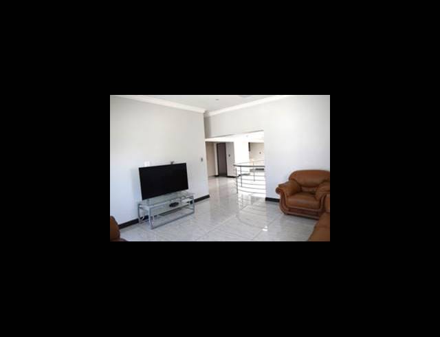 4 BEDROOM HOUSE FOR SALE IN HELDERWYK